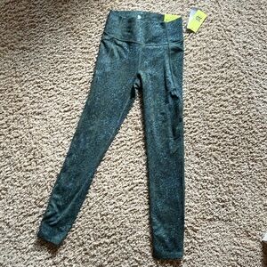 NWT All in Motion leggings XS